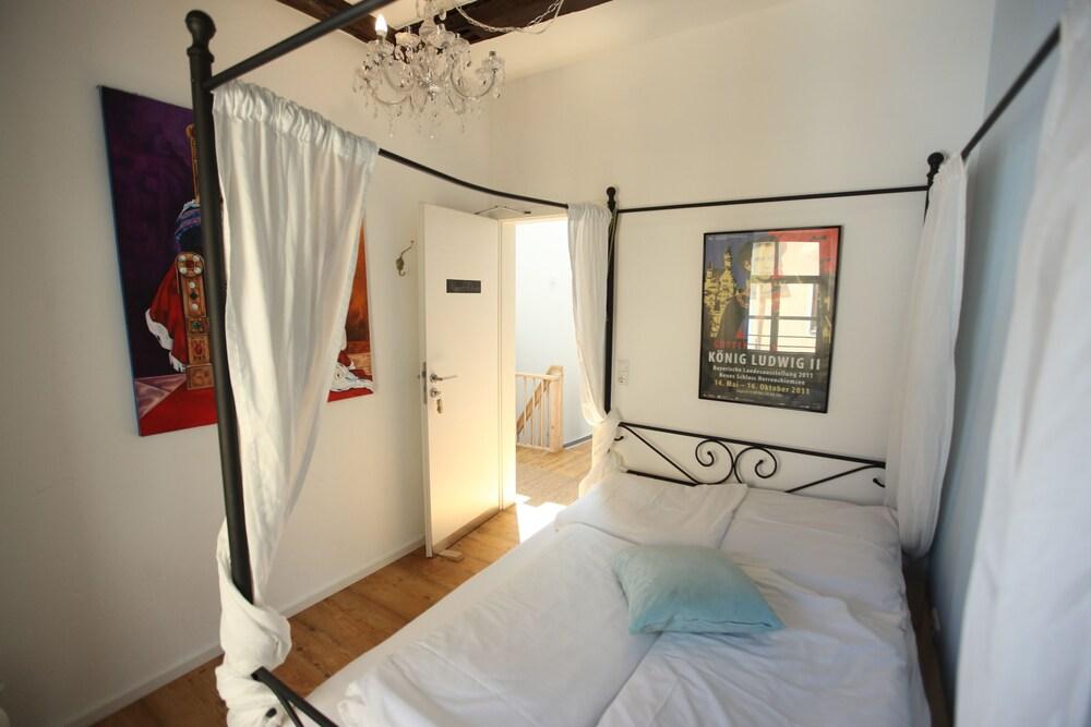 Hostel Old Kings Design *